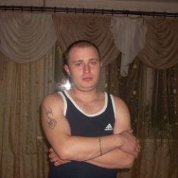 Парень, ищу девушку, обожаю куни, люблю ласкать Парень, ищу девушку, обожаю куни, люблю ласкать