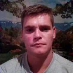 Парень, ищу девушку для виртуального общения Парень, ищу девушку для виртуального общения