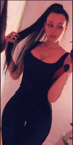 Женщина, составлю пару мужчине для посещения свингер-клуба Женщина, составлю пару мужчине для посещения свингер-клуба